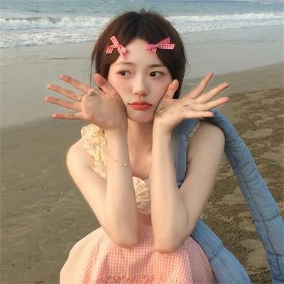 笼子在寻找小鸟
